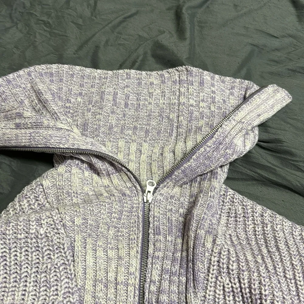 Sweater - Picture 2 of 3